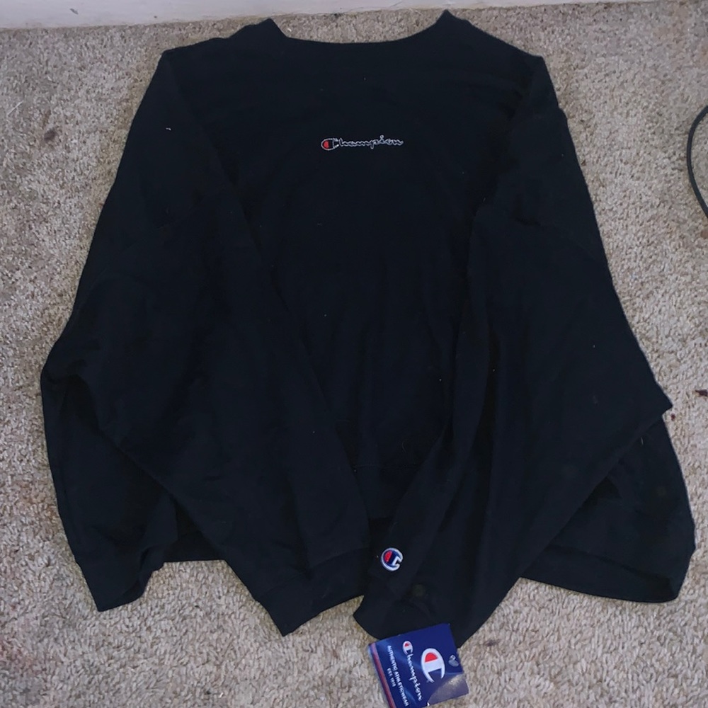 Champion black slightly cropped sweatshirt never worn